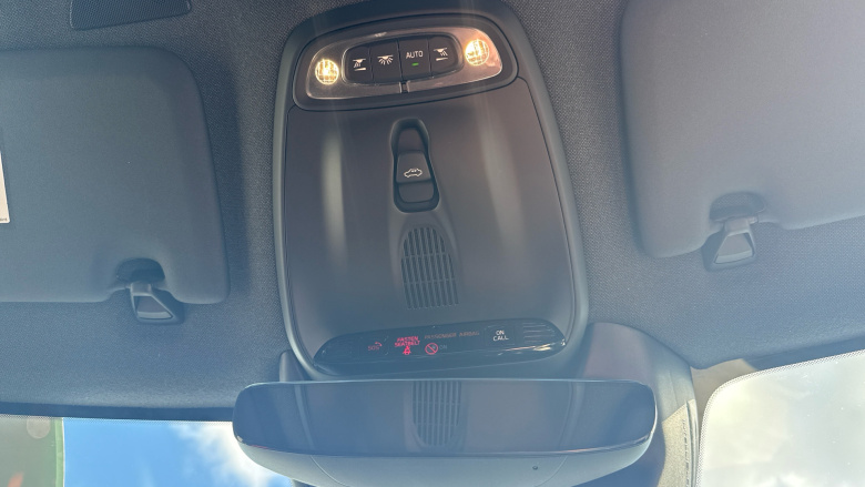 Volvo Xc40 2.0 B4P R DESIGN 5dr AWD Auto Petrol Estate